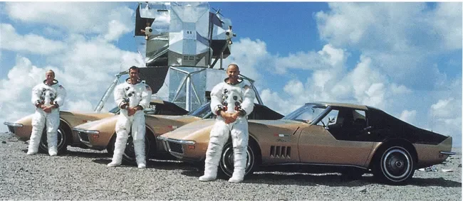 Apollo 12 astronauts with their Corvettes